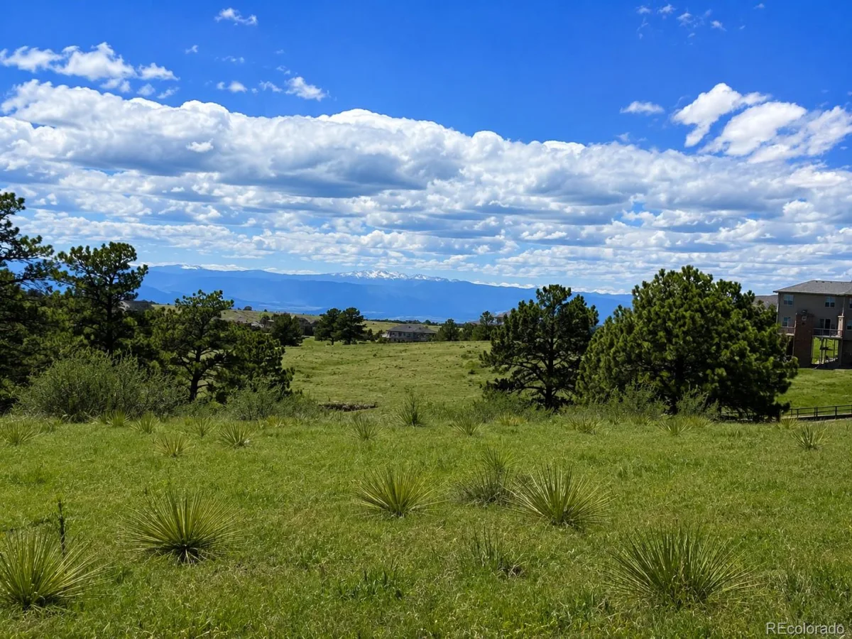 1 Forest Rim Aurora CO 80016 | MLS #REC5154614 06162026215613 1200 5