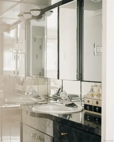 03042026004016 800 16