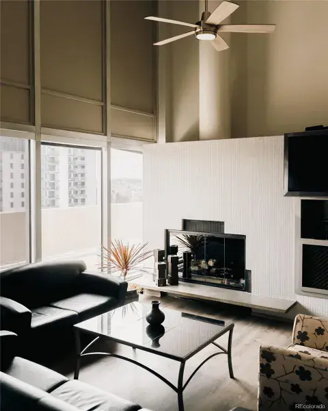 03042026004016 800 25