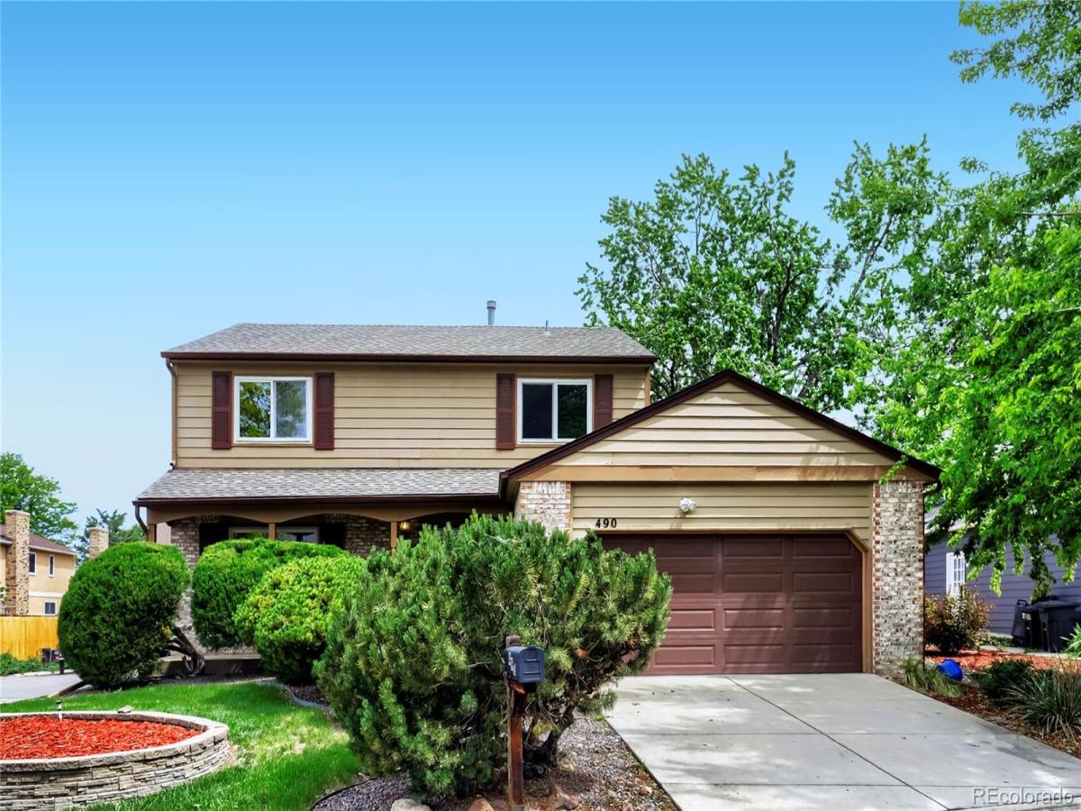 490 S Kingston Circle Aurora CO 80012 | MLS #REC5156217 MLS #REC5156217 image #0