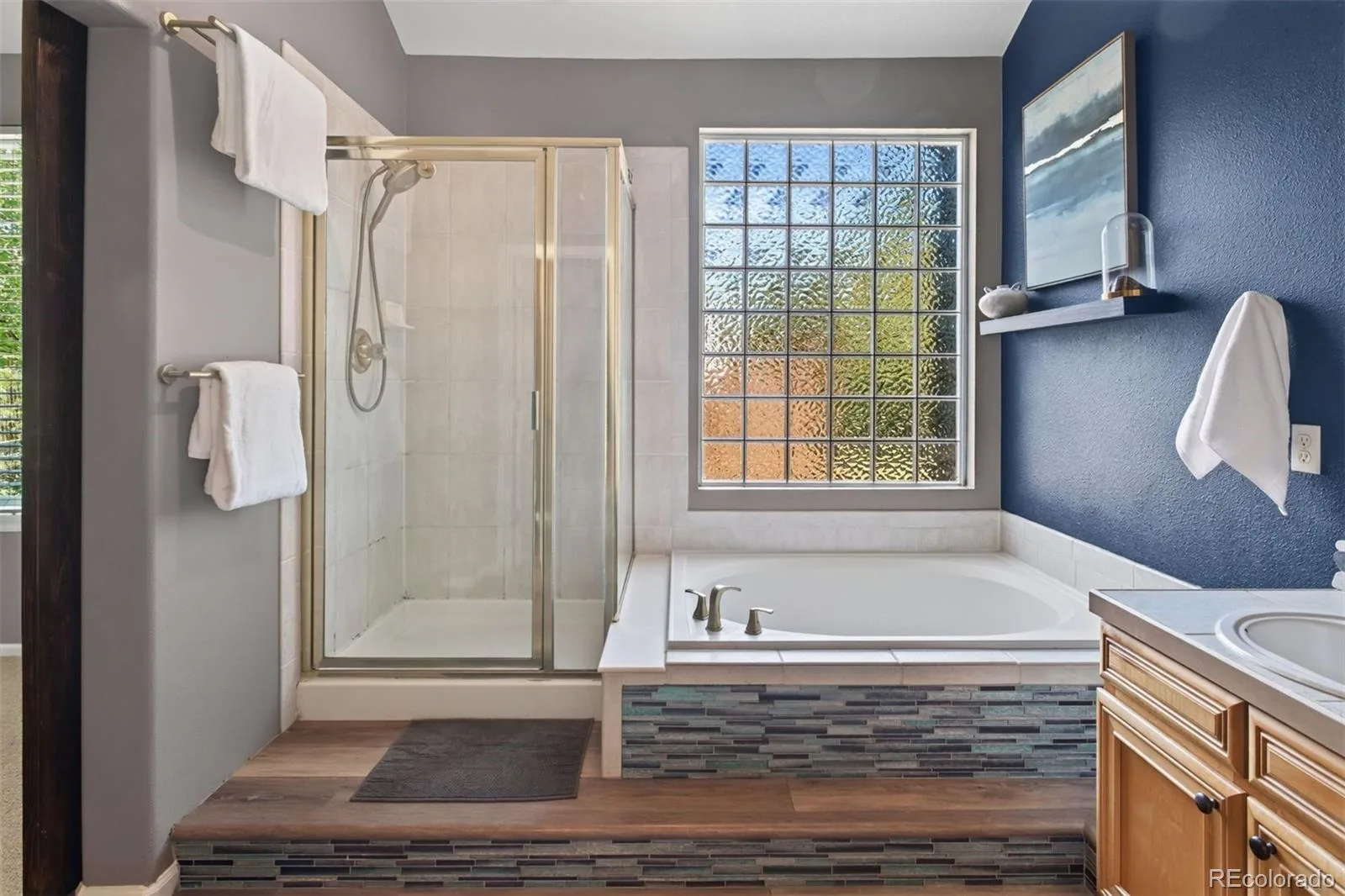 17807 E Oakwood Lane Aurora CO 80016 | MLS #REC5157098 10152026192855 1600 18