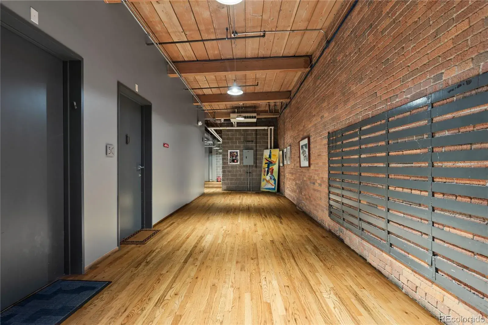 10082025195301 1600 19