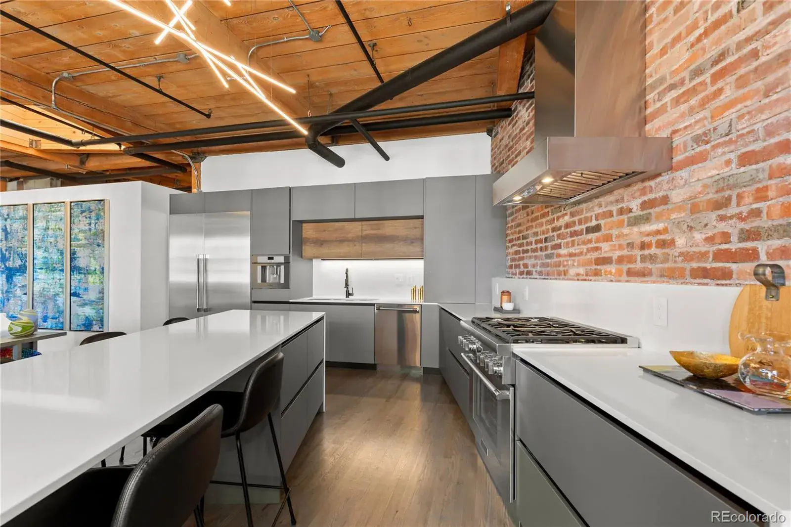 10082025195301 1600 8