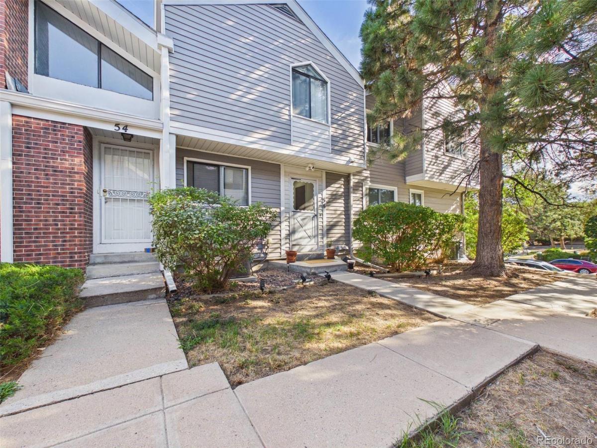 56 S Nome Street Aurora CO 80012 | MLS #REC5168646 MLS #REC5168646 image #0