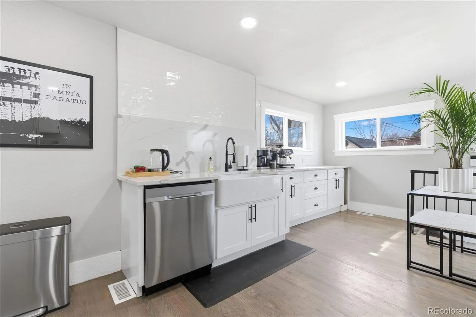 04172026004020 1600 10