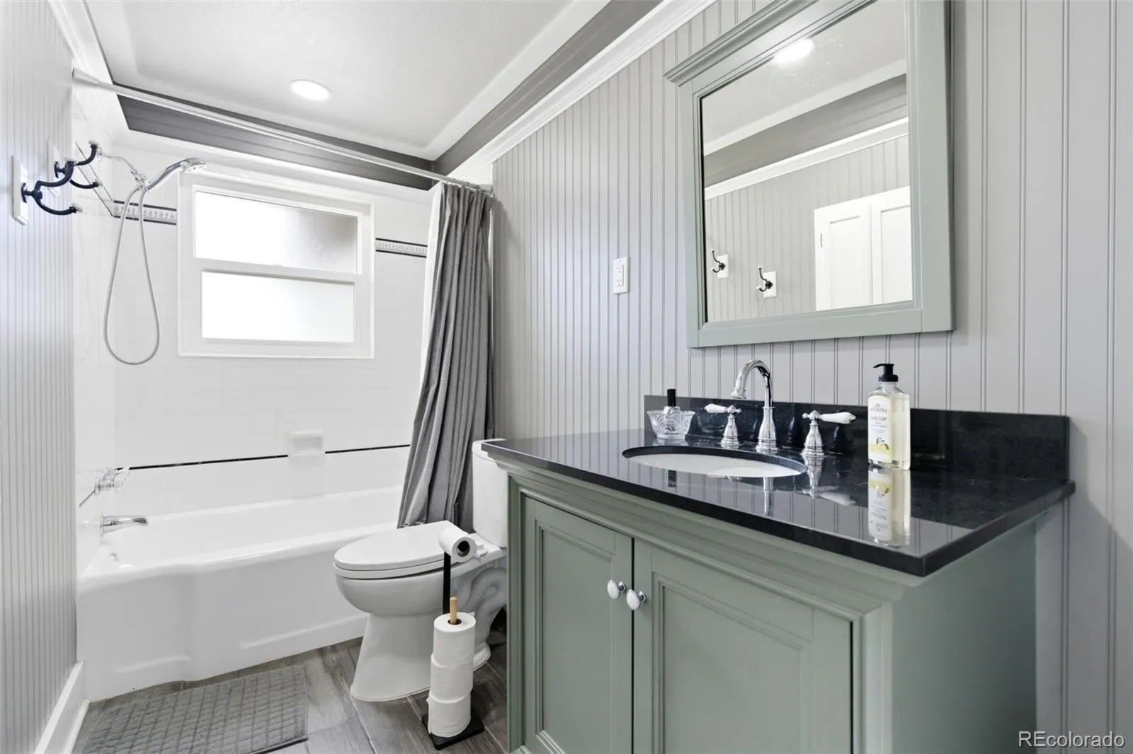 04172026004020 1600 17