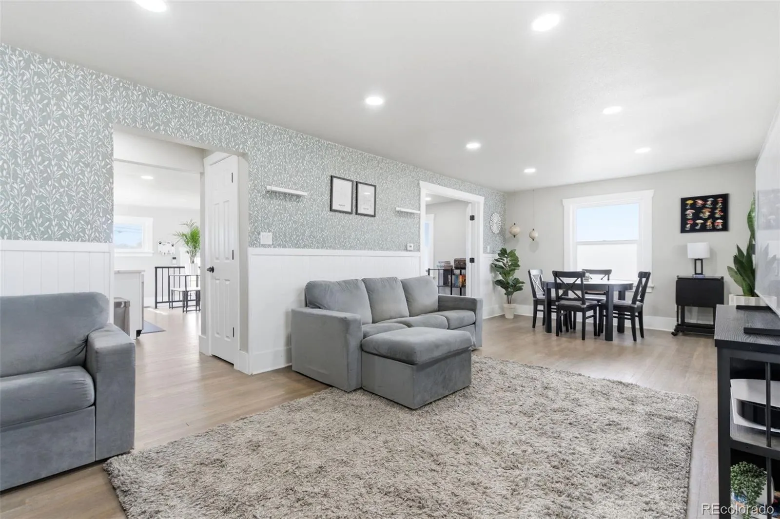 04172026004020 1600 2