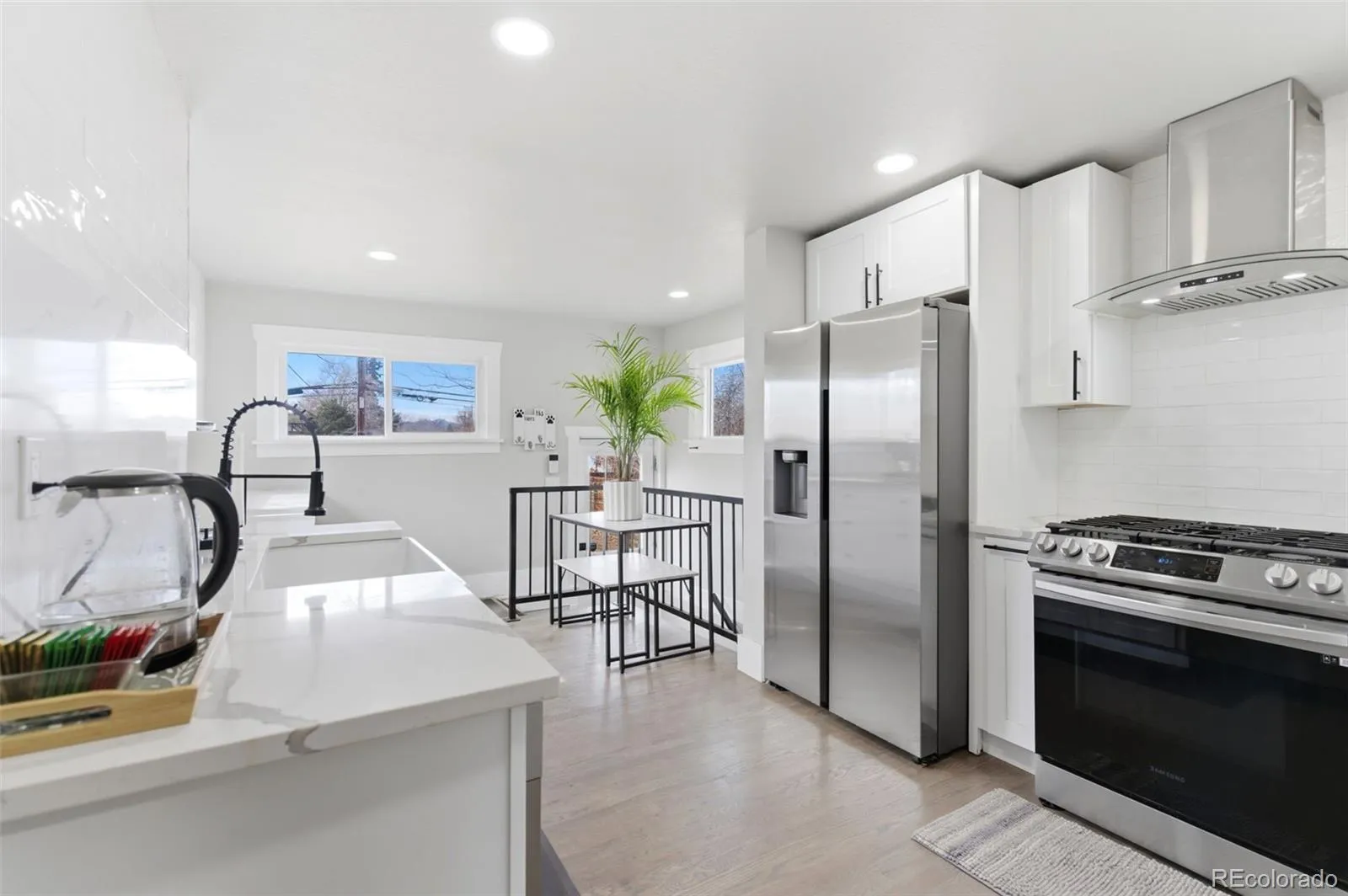 04172026004020 1600 8