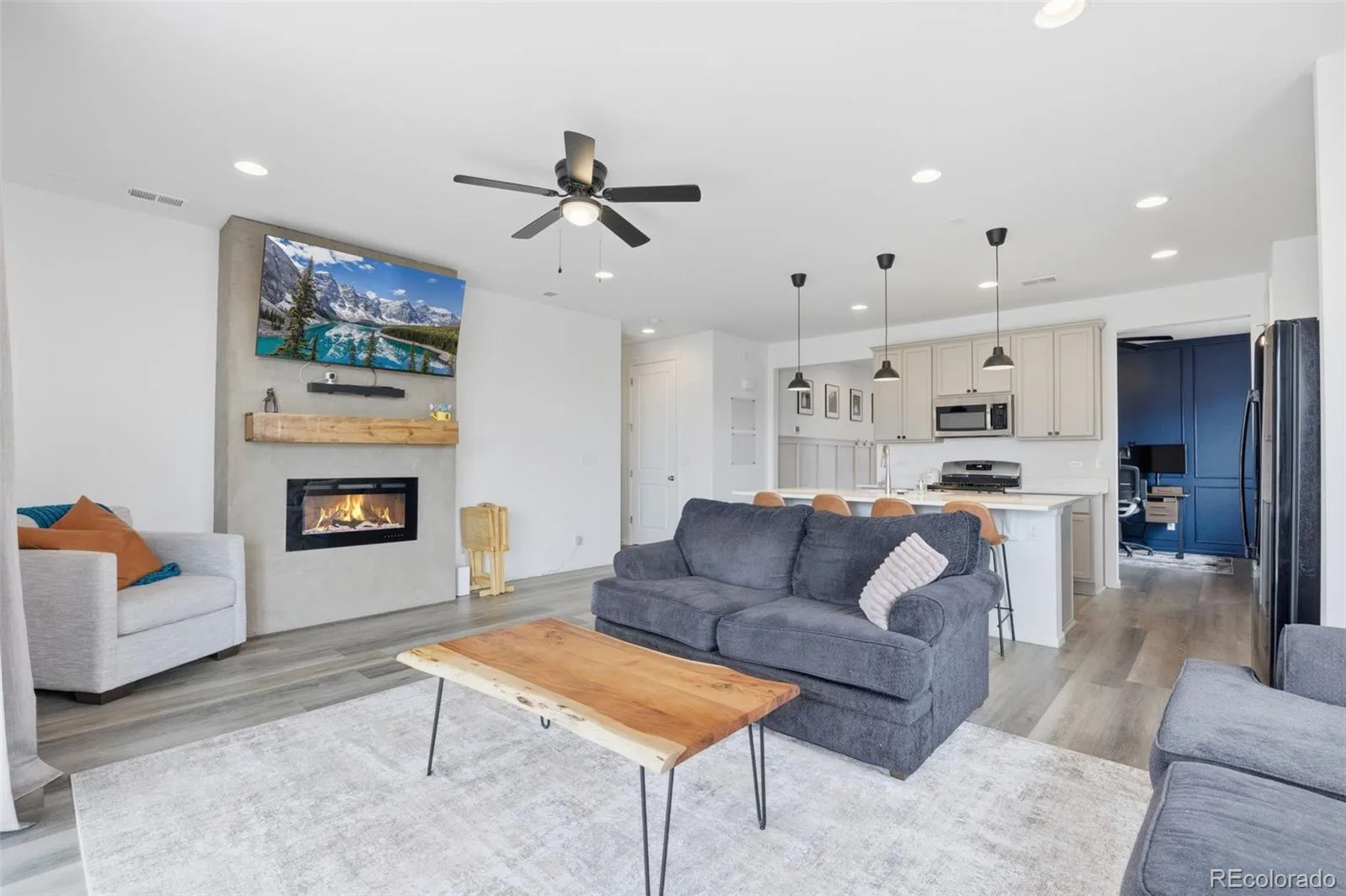 4085 Castle Vista Drive Castle Rock CO 80104 | MLS #REC5170618 07302026204313 1600 13
