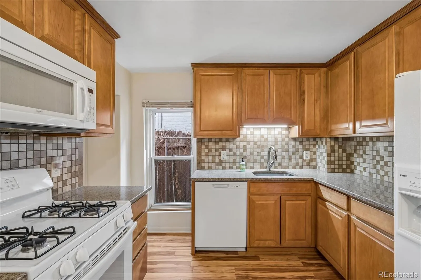 04212026175225 1600 12