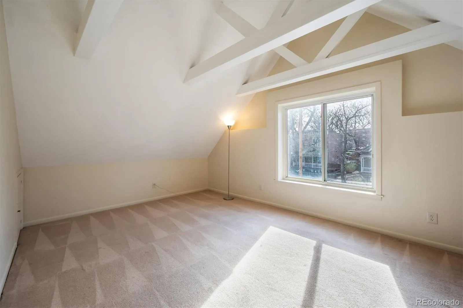 04212026175225 1600 22