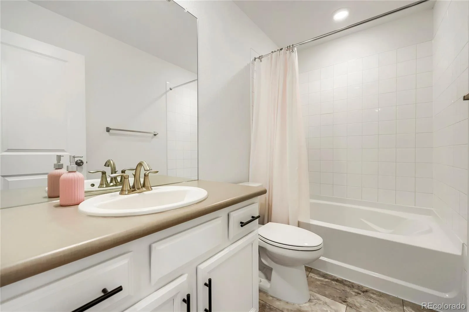 17681 E 95th Place Commerce City CO 80022 | MLS #REC5178643 06252026012644 1600 19