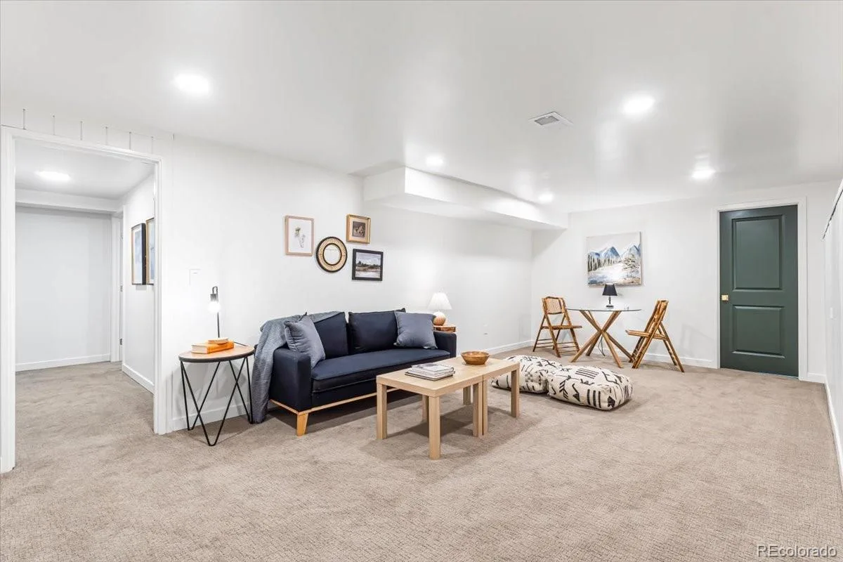 3385 N Kearney Street Denver CO 80207 MLS #REC5178984 07222026182916 1200 23