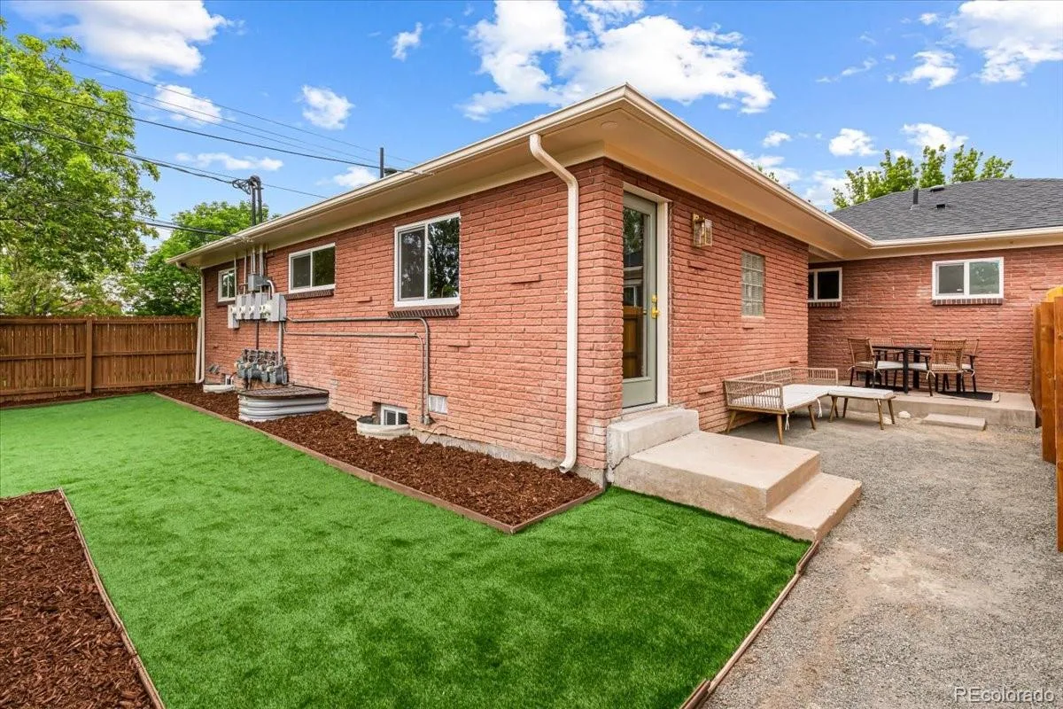 3385 N Kearney Street Denver CO 80207 MLS #REC5178984 07222026182916 1200 28