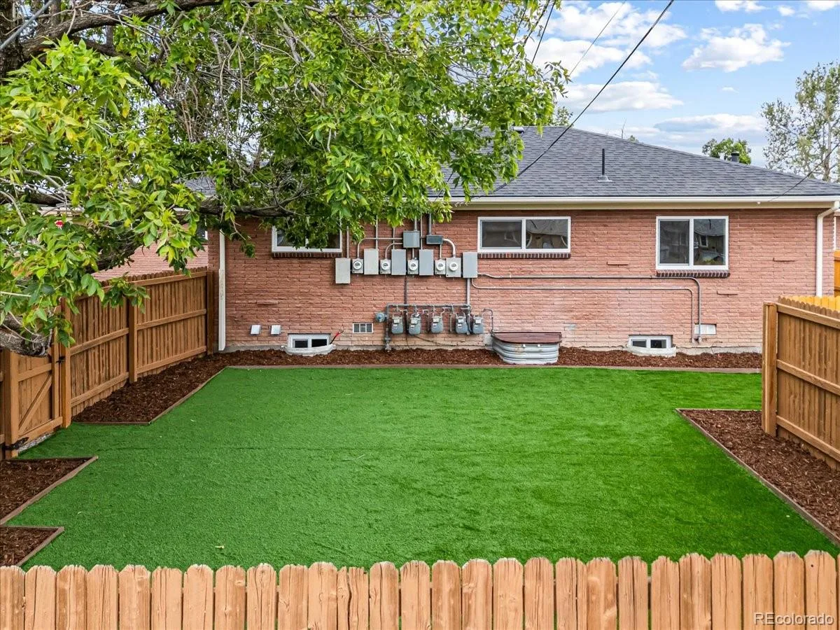 3385 N Kearney Street Denver CO 80207 MLS #REC5178984 07222026182916 1200 29