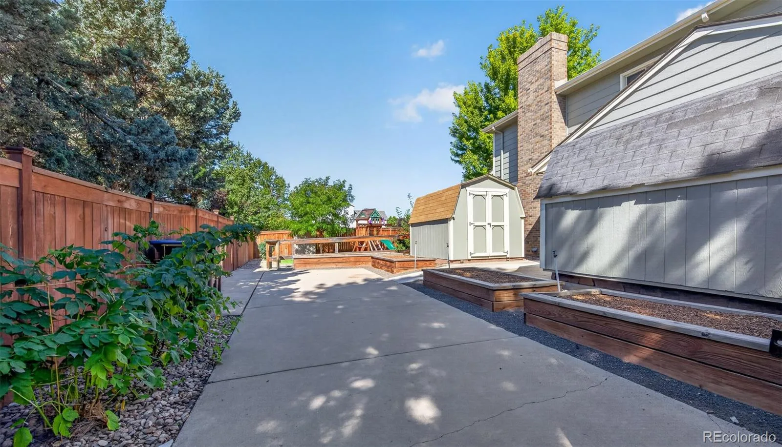 7025 Gladiola Street Arvada CO 80004 | MLS #REC5181385 08282026151522 1600 47