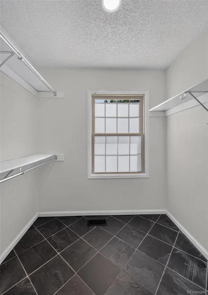 7025 Gladiola Street Arvada CO 80004 | MLS #REC5181385 08282026151522 800 34