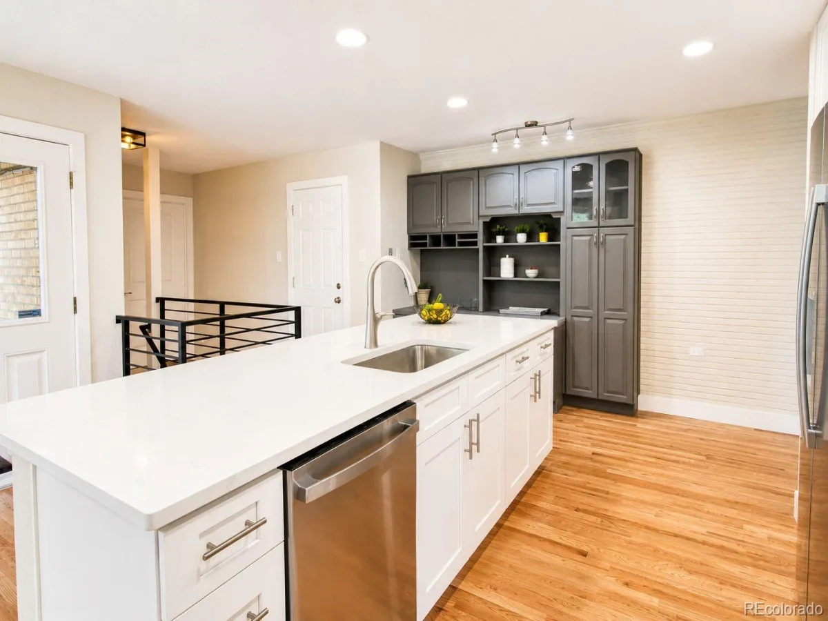 145 Dudley Street Lakewood CO 80226 MLS #REC5181694 06082026235845 1200 11