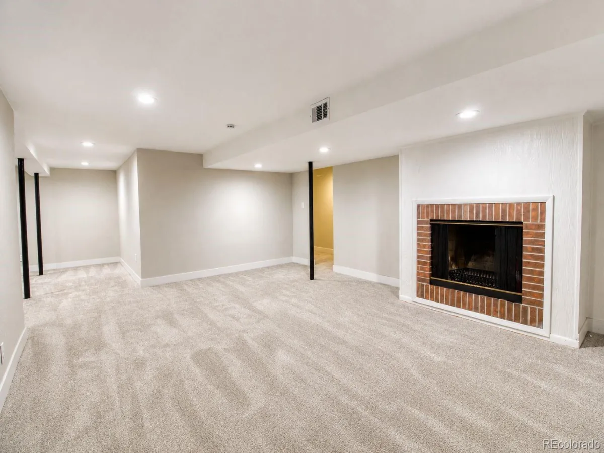 145 Dudley Street Lakewood CO 80226 MLS #REC5181694 06082026235845 1200 26
