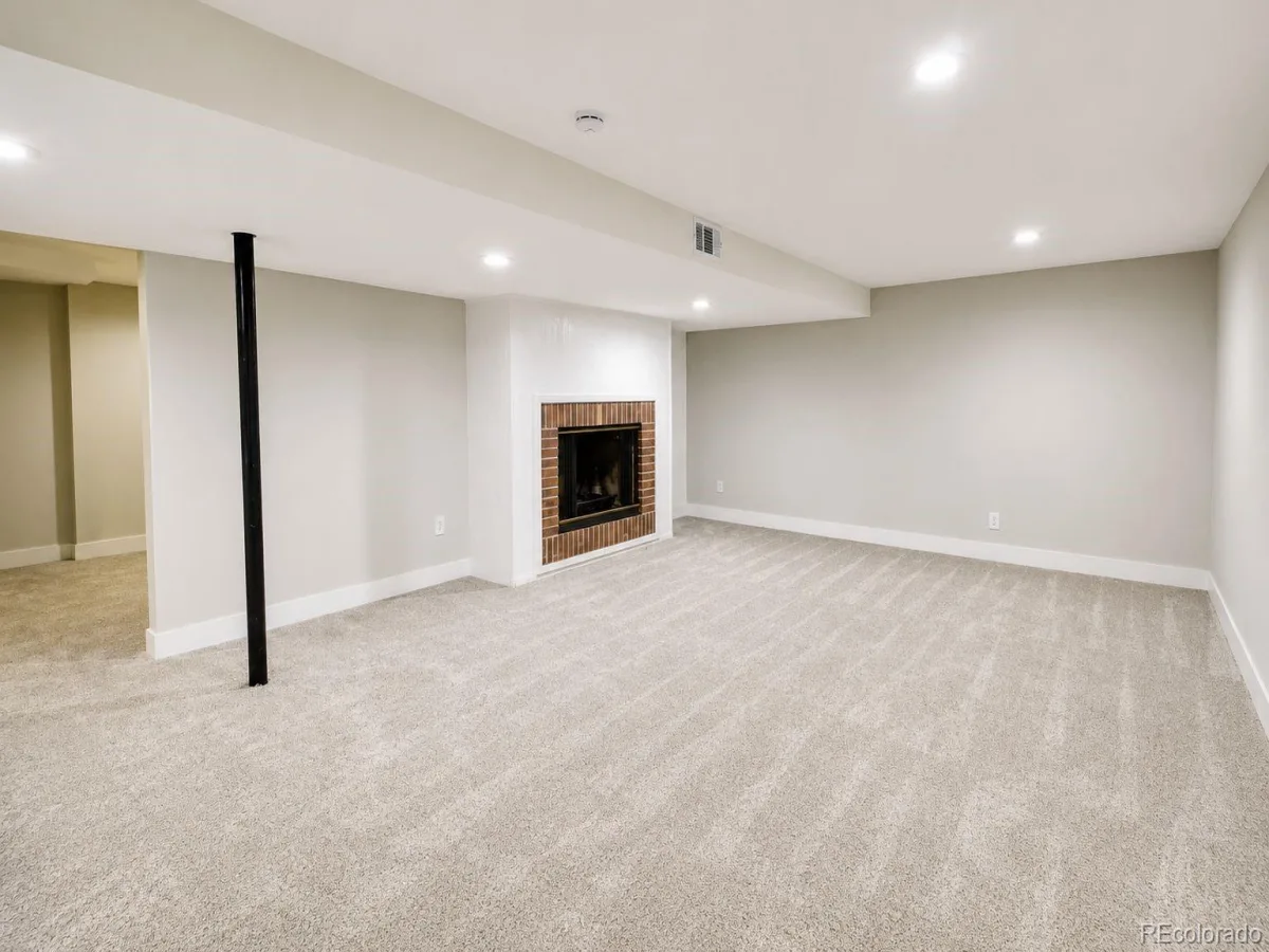 145 Dudley Street Lakewood CO 80226 MLS #REC5181694 06082026235845 1200 27