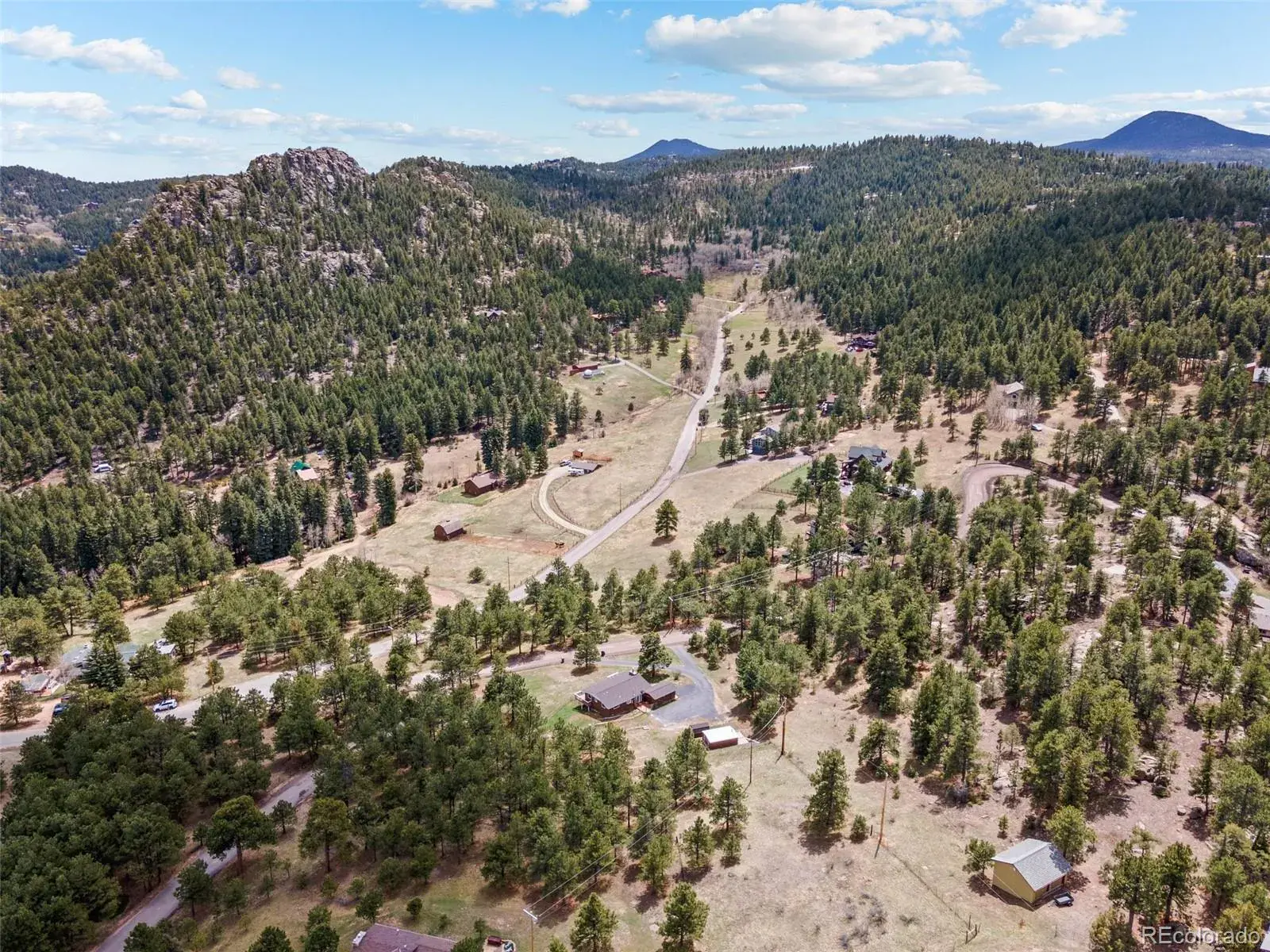 6068 S Skyline Drive Evergreen CO 80439 MLS #REC5181719 06062025070112 1600 22