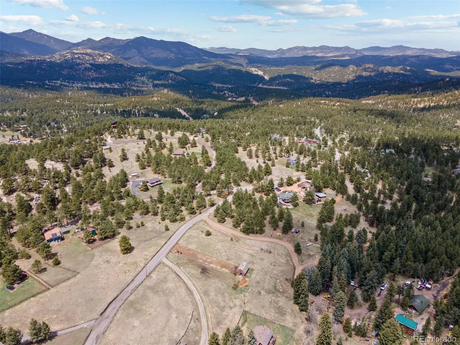 6068 S Skyline Drive Evergreen CO 80439 MLS #REC5181719 06062025070112 1600 26