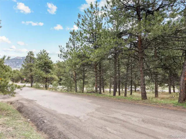 6068 S Skyline Drive Evergreen CO 80439 | MLS #REC5181719 06062025070112 640 12