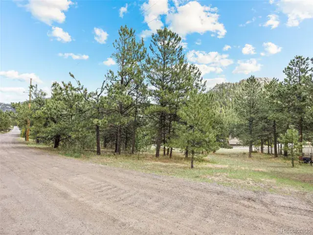 6068 S Skyline Drive Evergreen CO 80439 | MLS #REC5181719 06062025070112 640 20