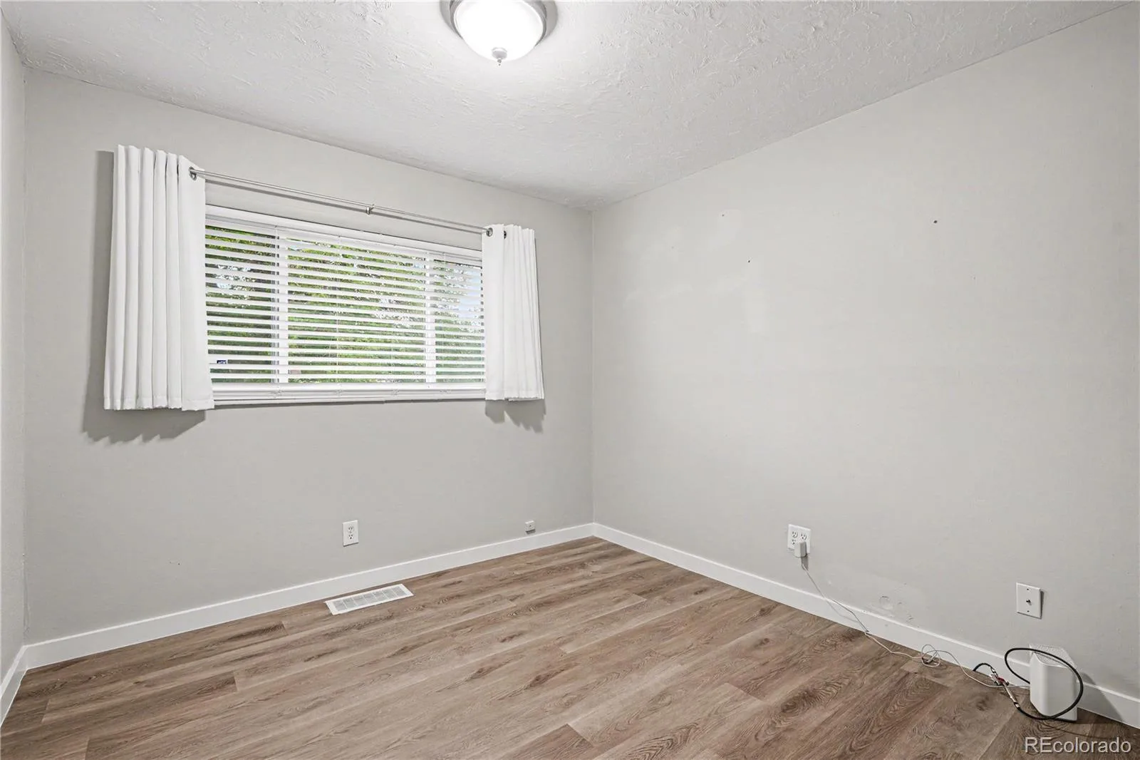 3400 S Holly Street Denver CO 80222 MLS #REC5183114 06172026162834 1600 14