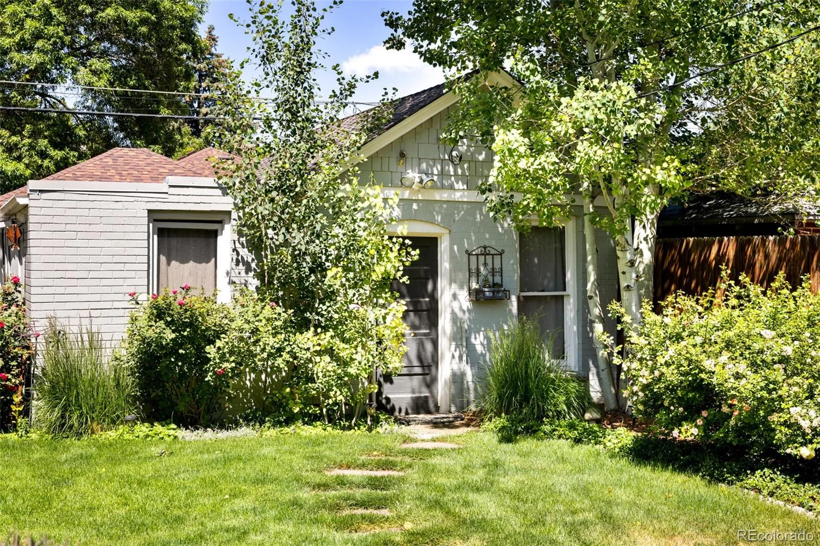 2265 Holly Street Denver CO 80207 MLS #REC5184351 06172026192831 1600 28