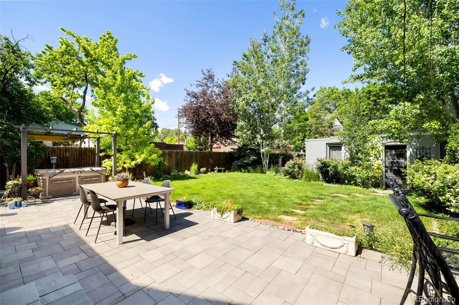 2265 Holly Street Denver CO 80207 MLS #REC5184351 06172026192831 1600 29