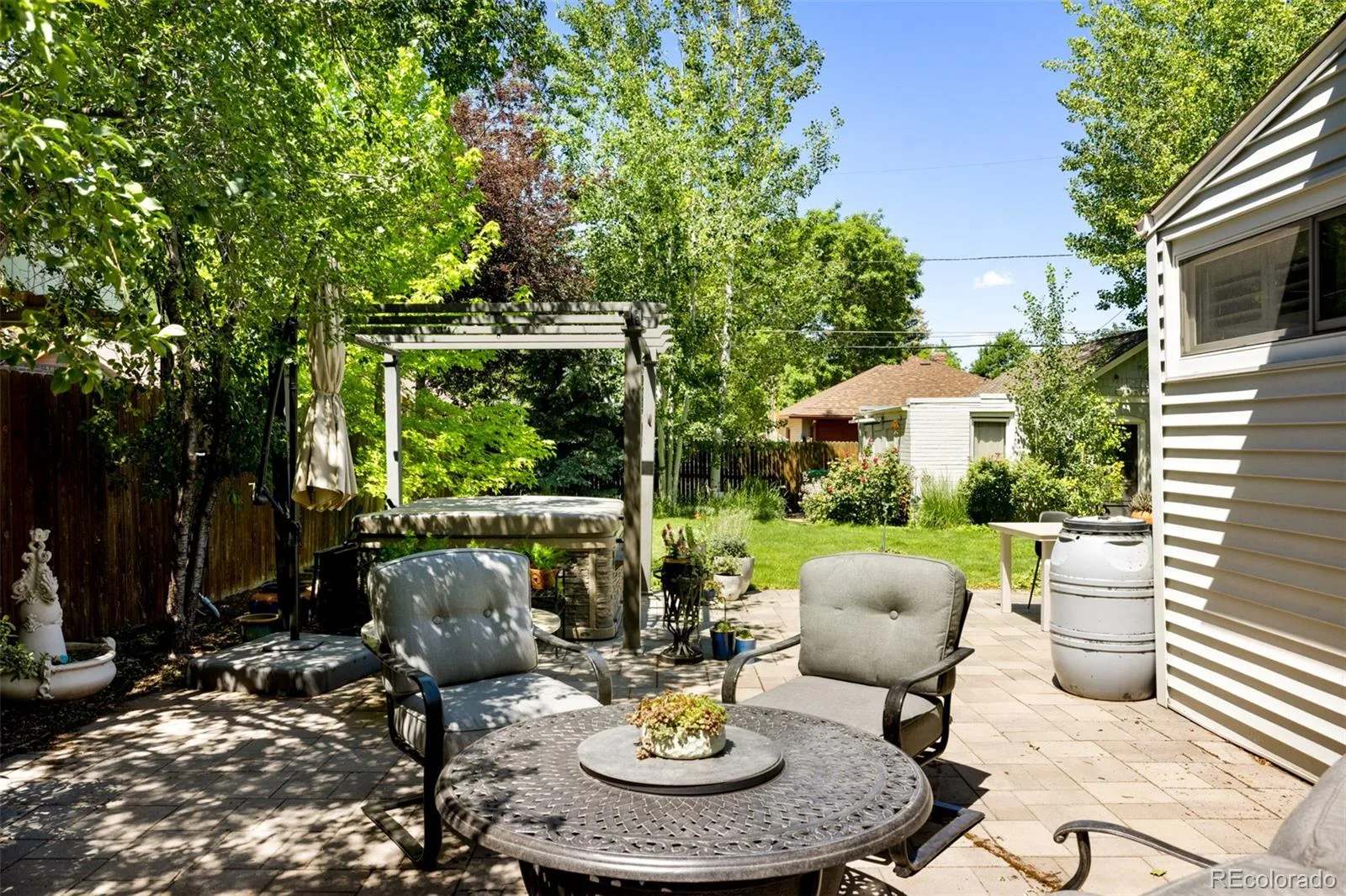 2265 Holly Street Denver CO 80207 MLS #REC5184351 06172026192831 1600 31