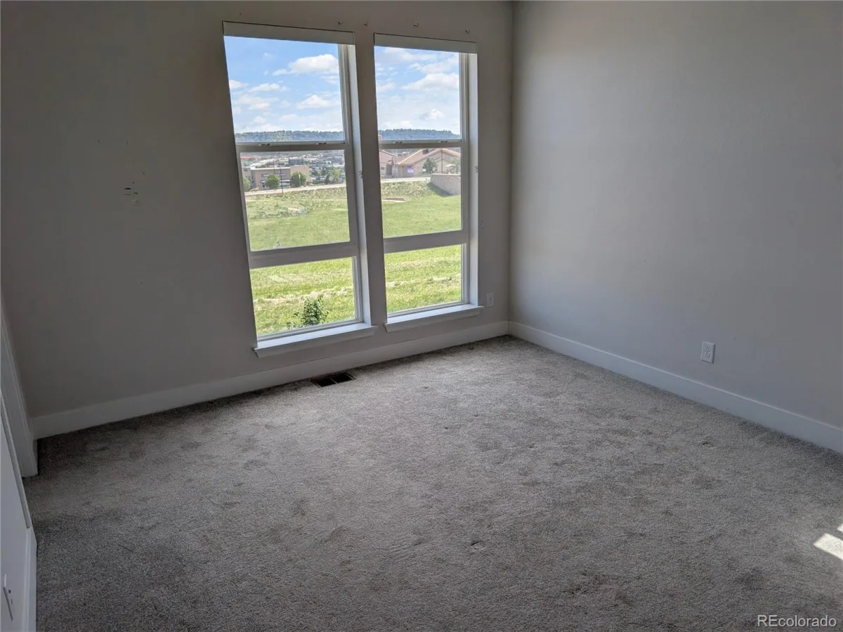 2405 Fiji Drive Castle Rock CO 80109 | MLS #REC5185774 07272026143533 1200 5