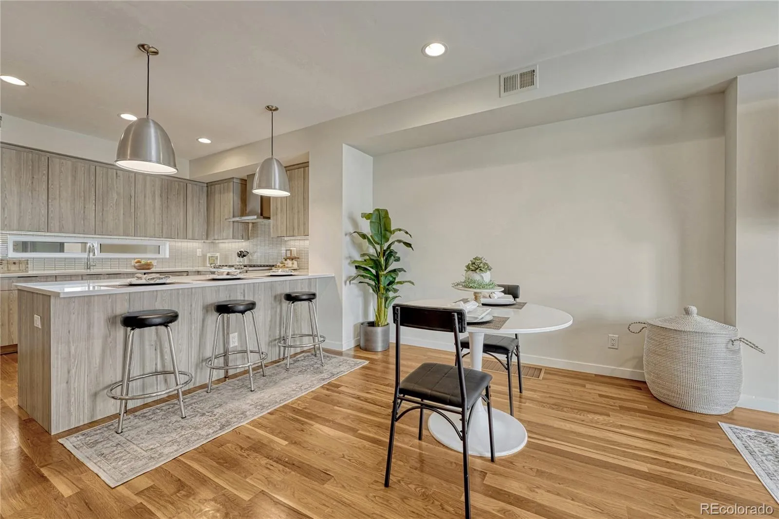 3410 W 18th Avenue Denver CO 80204 MLS #REC5186371 05012026002621 1600 0