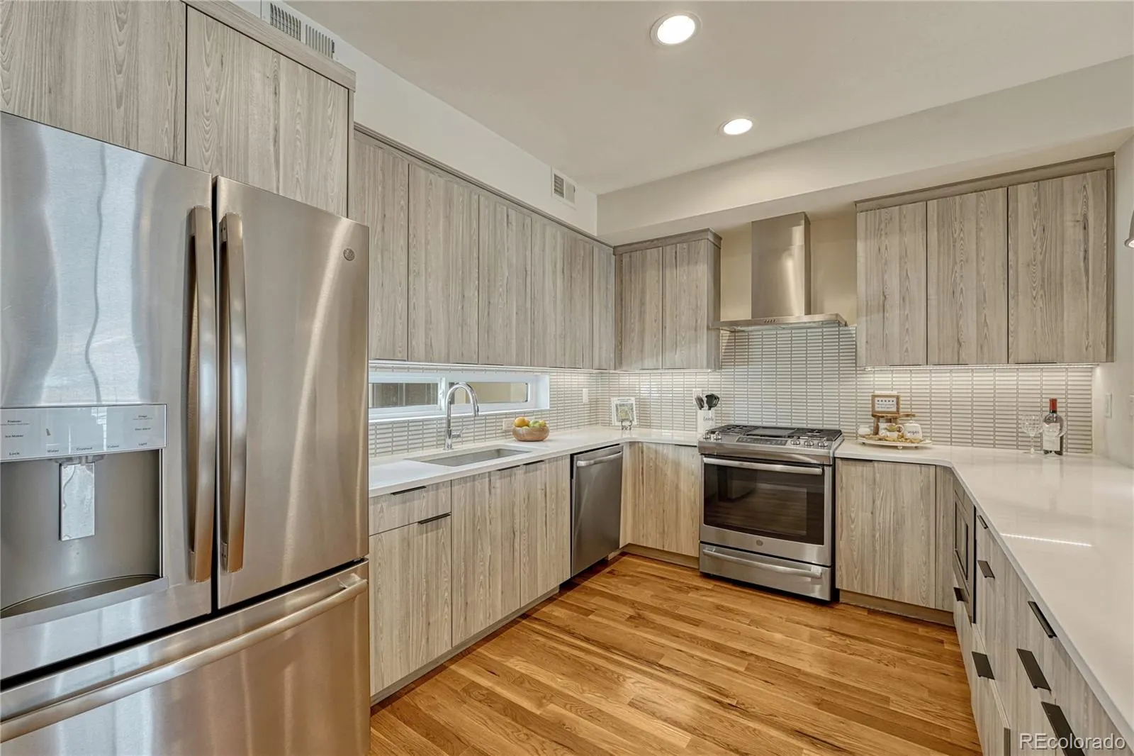 3410 W 18th Avenue Denver CO 80204 MLS #REC5186371 05012026002621 1600 10