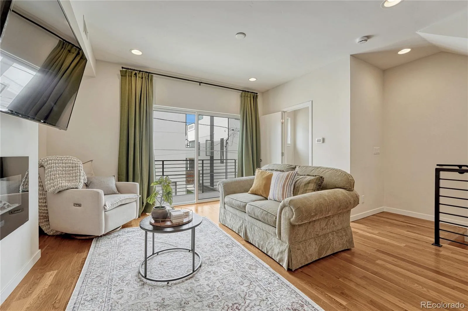 3410 W 18th Avenue Denver CO 80204 MLS #REC5186371 05012026002621 1600 2