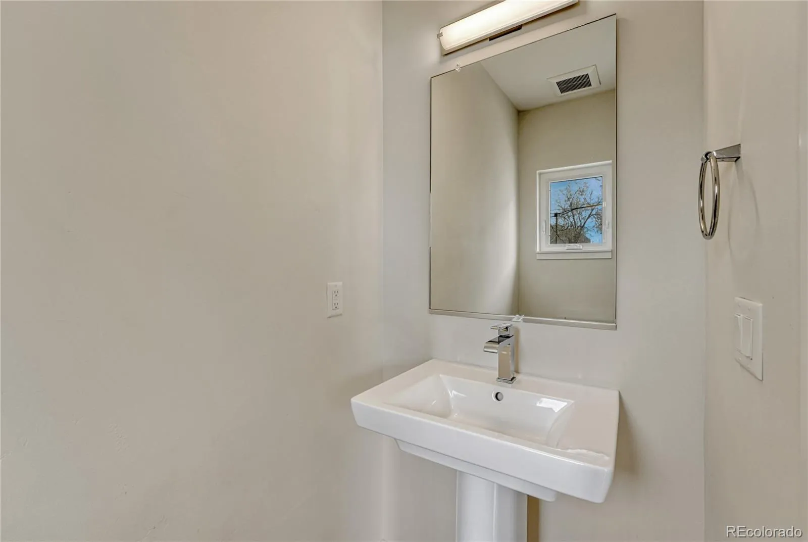 3410 W 18th Avenue Denver CO 80204 MLS #REC5186371 05012026002621 1600 5