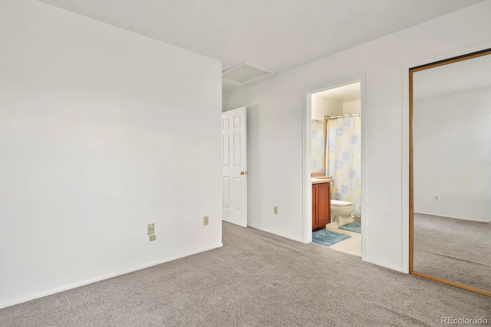 8285 S Gaylord Circle Centennial CO 80122 | MLS #REC5186793 04302026135744 1600 19