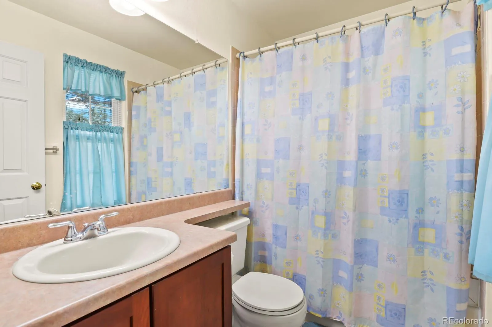 8285 S Gaylord Circle Centennial CO 80122 | MLS #REC5186793 04302026135744 1600 20