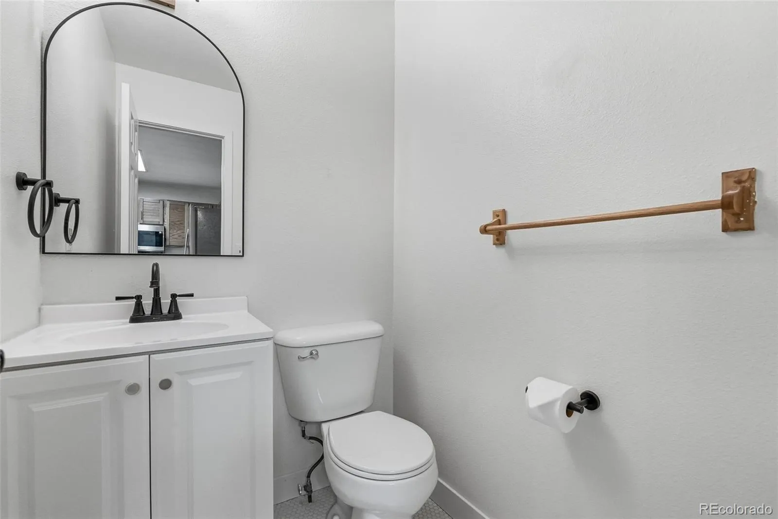 04172026031127 1600 12