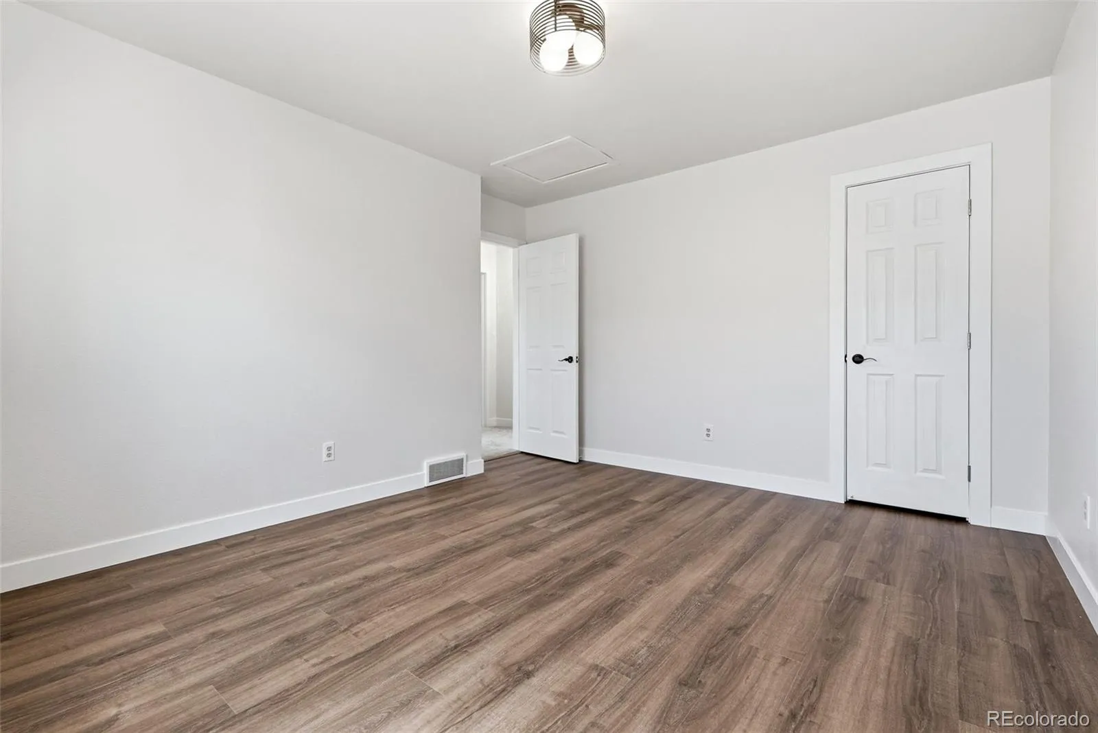 2016 Mount Sneffels Street Longmont CO 80504 MLS #REC5188108 04272026233601 1600 22