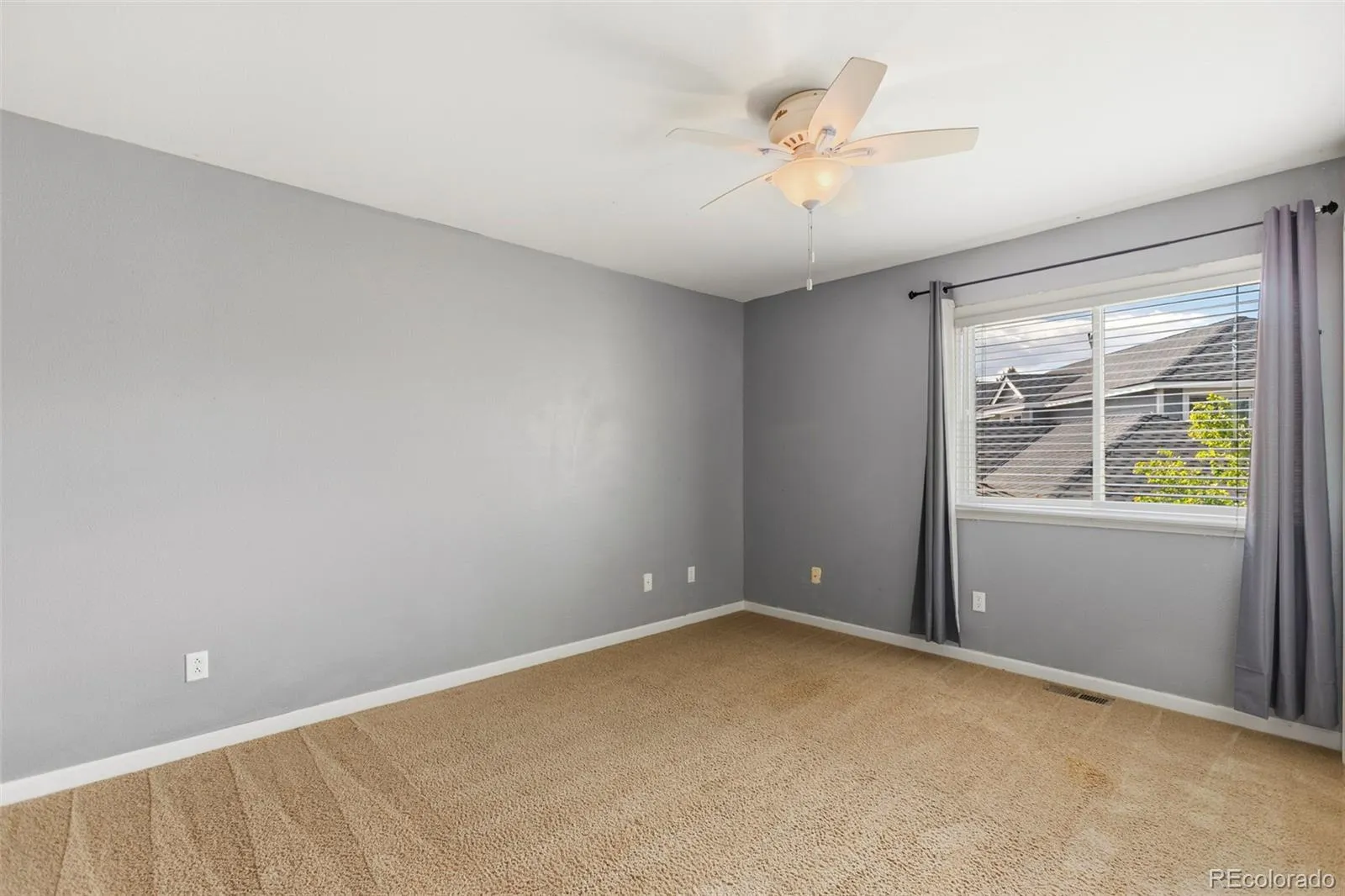 5606 S Helena Court Centennial CO 80015 MLS #REC5188294 05092026024843 1600 21