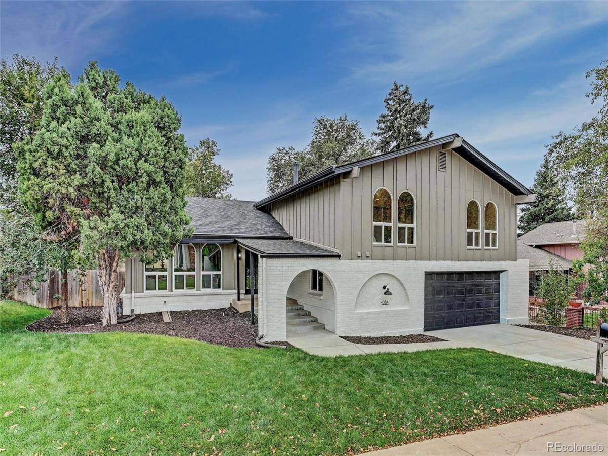 4084 S Willow Way Denver CO 80237 | MLS #REC5192505 MLS #REC5192505 image #0