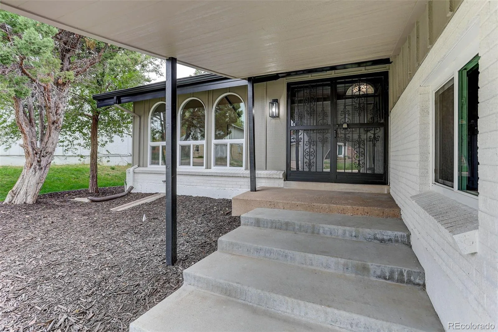 4084 S Willow Way Denver CO 80237 | MLS #REC5192505 10142026205801 1600 1