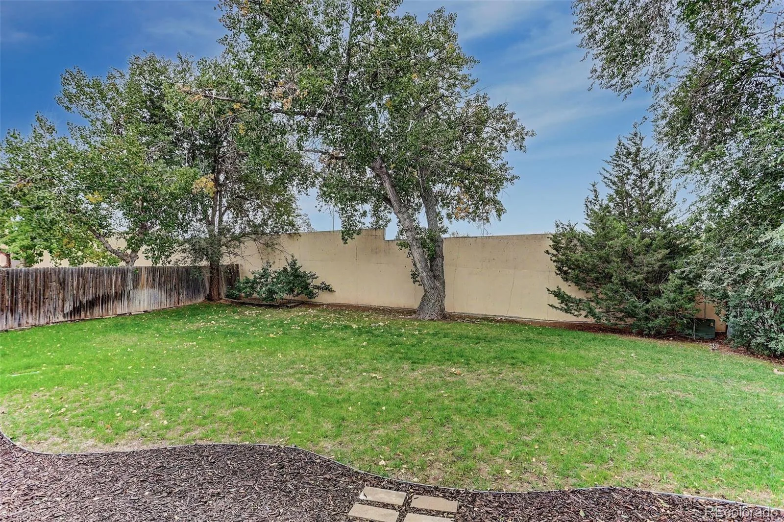 4084 S Willow Way Denver CO 80237 | MLS #REC5192505 10142026205801 1600 37