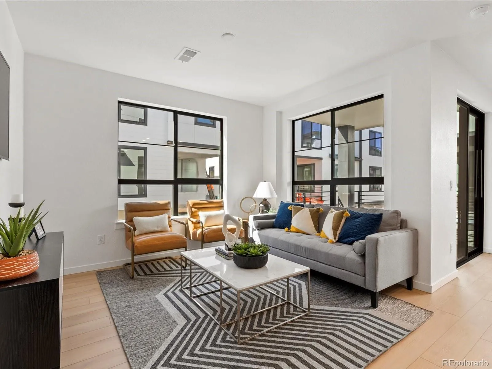 2062 S Holly Street #2 Denver CO 80222 MLS #REC5194767 05232026094419 1600 1
