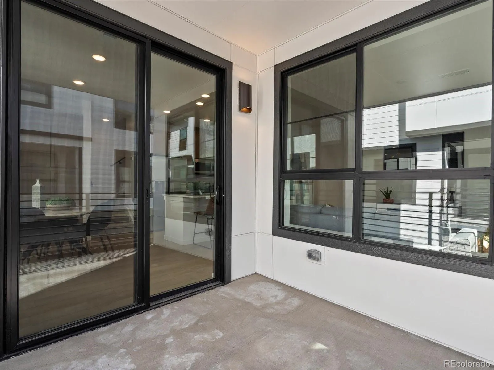 2062 S Holly Street #2 Denver CO 80222 MLS #REC5194767 05232026094419 1600 23