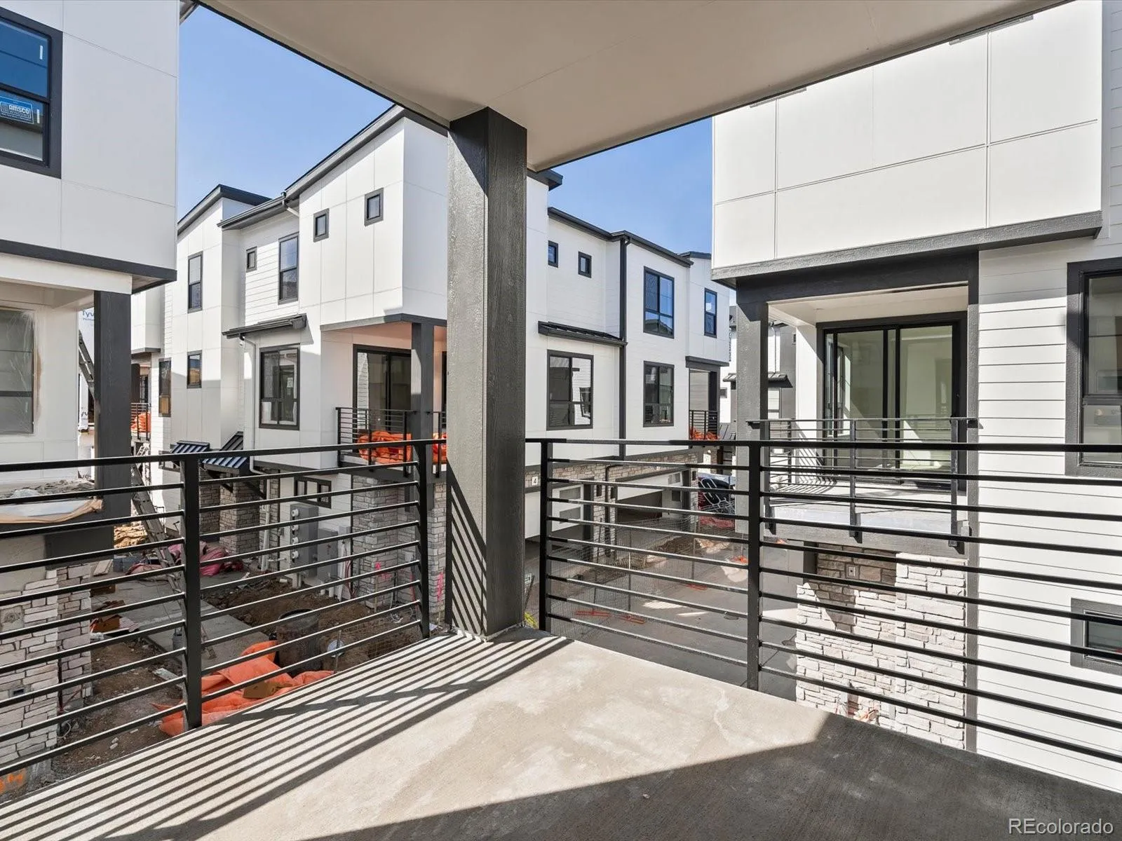 2062 S Holly Street #2 Denver CO 80222 MLS #REC5194767 05232026094419 1600 24