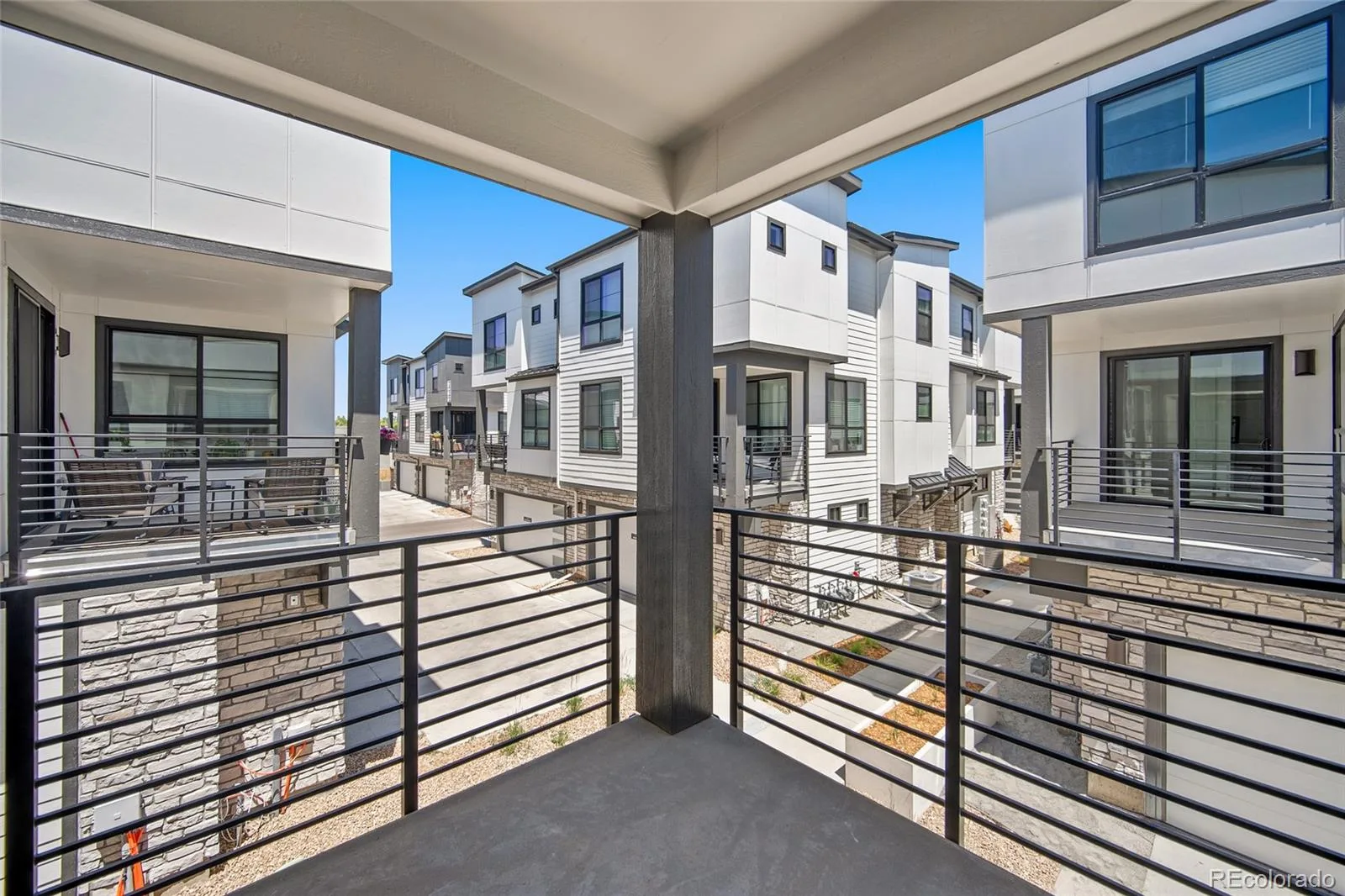 2062 S Holly Street #2 Denver CO 80222 MLS #REC5194767 07172026164639 1600 10