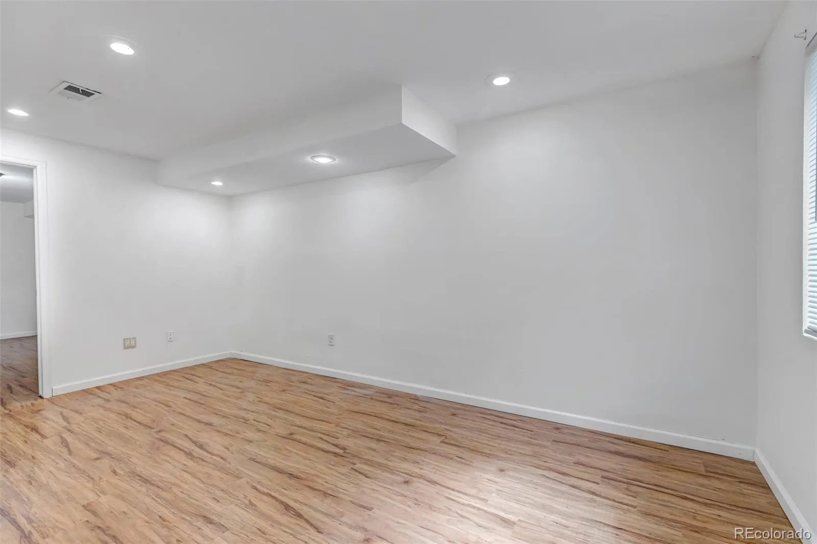 19284 E Amherst Drive Aurora CO 80013 MLS #REC5195016 05092026235215 1600 29